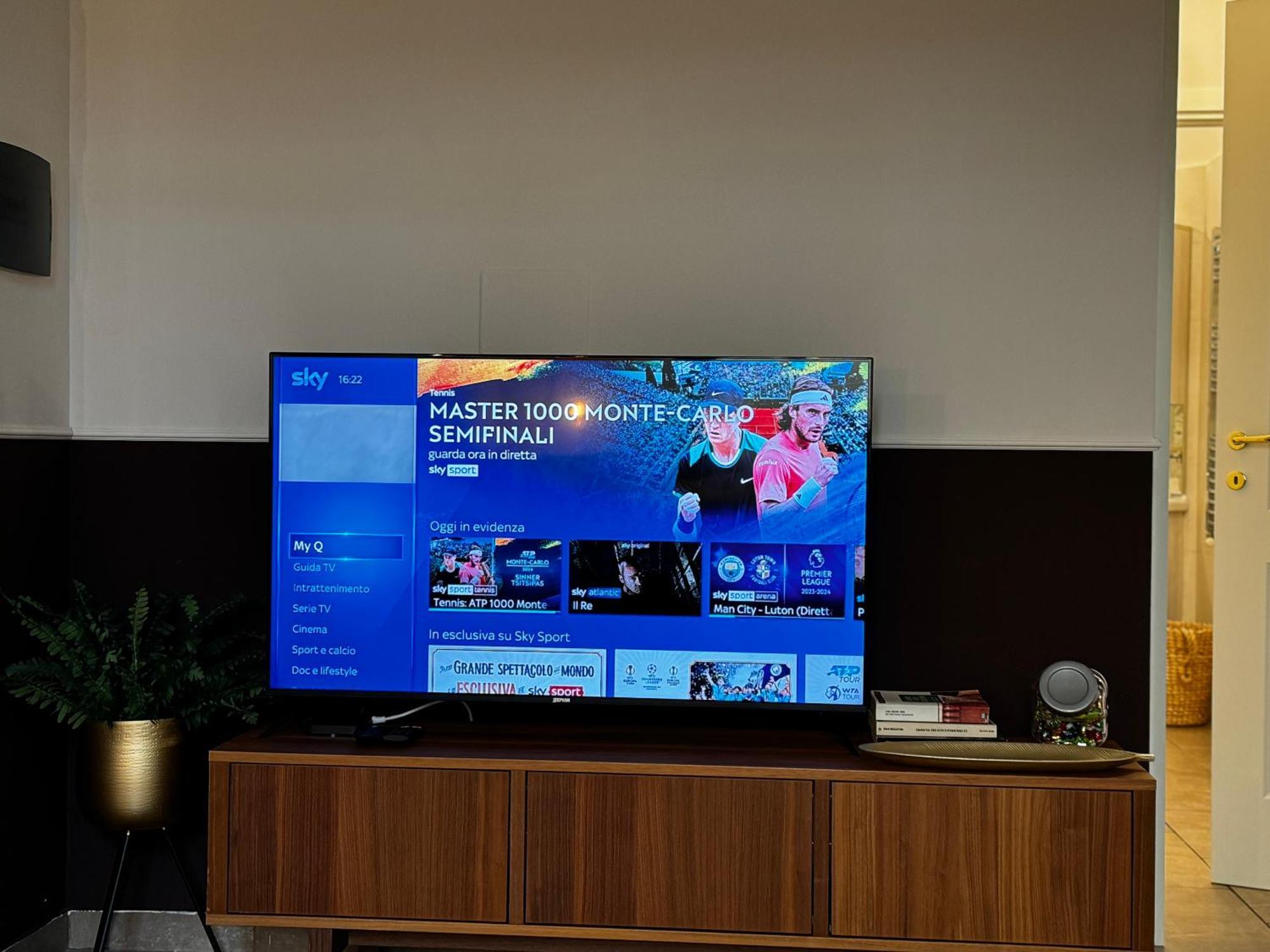 Regina Milano In Verona - Sky Tv, Wifi E Breakfast Boxアパートメント エクステリア 写真